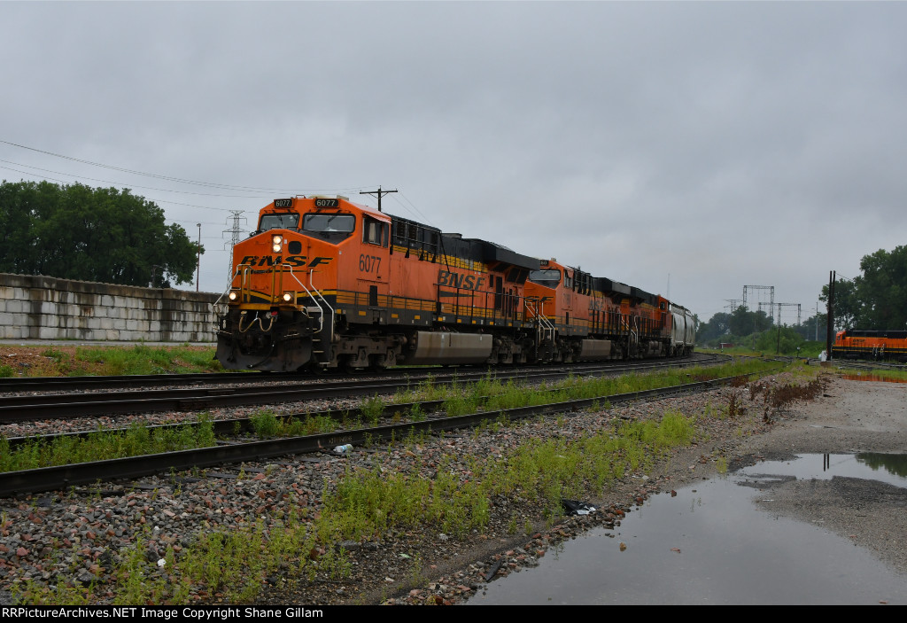 BNSF 6077